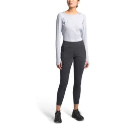 The North Face Women's Paramount Hybrid High Rise Tight 7 The North Face Women's Paramount Hybrid High Rise Tight -Active Vibe Shop NF0A3XFW 0C5 hero